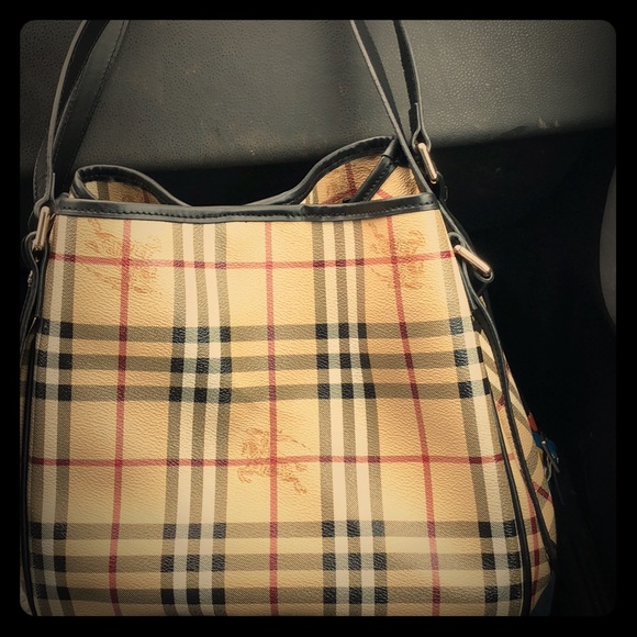 BURBERRY CLASSIC CHECK CANTERBURY HAYMARKET TOTE - Picture 1 of 8